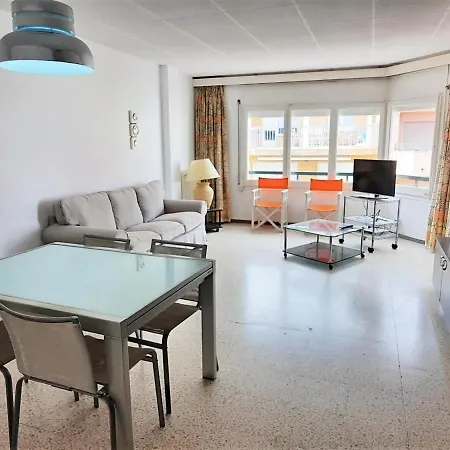 Apartment En Primera Linea De Playa Con Terraza Y 3 En - Es-170-71 Llança