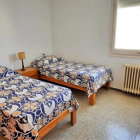 Apartment En Primera Linea De Playa Con Terraza Y 3 En - Es-170-71 Llança